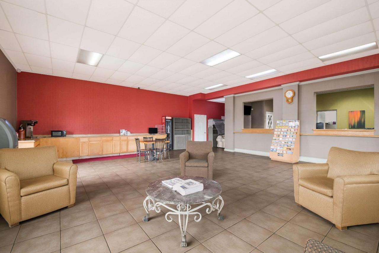 Suburban Studios Cleveland Tn I-75 외부 사진
