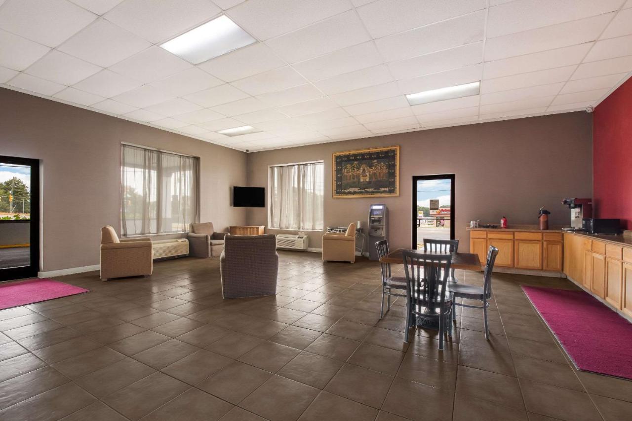 Suburban Studios Cleveland Tn I-75 외부 사진